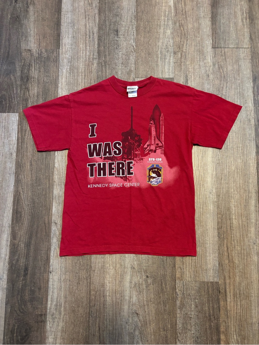 Hanes Red Kennedy Space Center 'STS-126 Endeavour' Graphic Tee